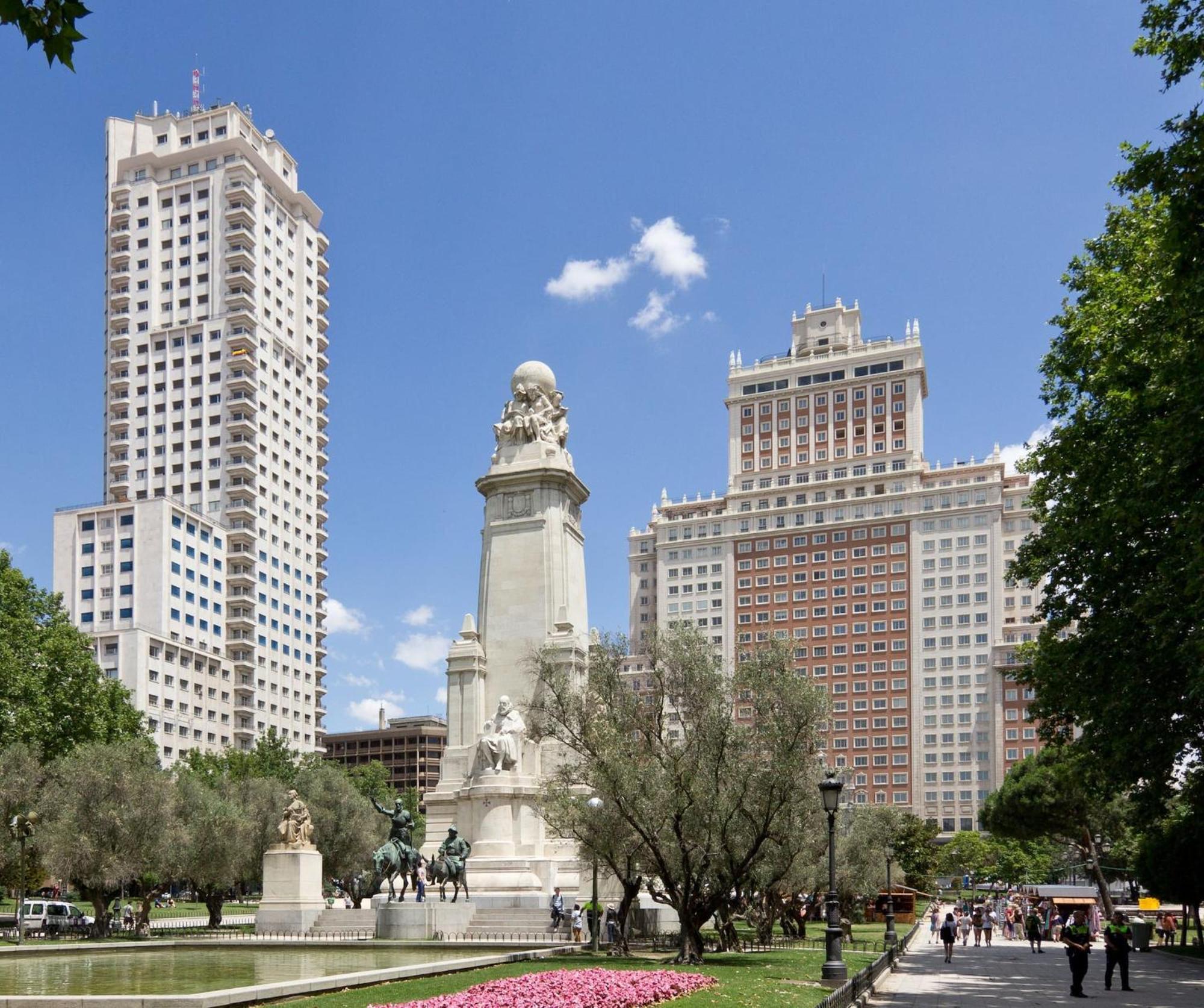 Apartamentos Day Madrid Santo Domingo Centro Gran Via Sol Malasana מראה חיצוני תמונה
