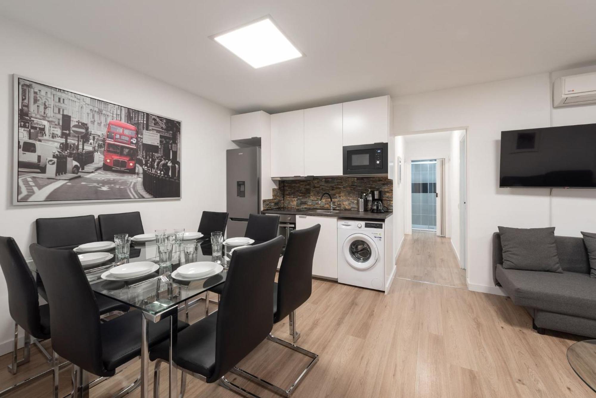 Apartamentos Day Madrid Santo Domingo Centro Gran Via Sol Malasana מראה חיצוני תמונה