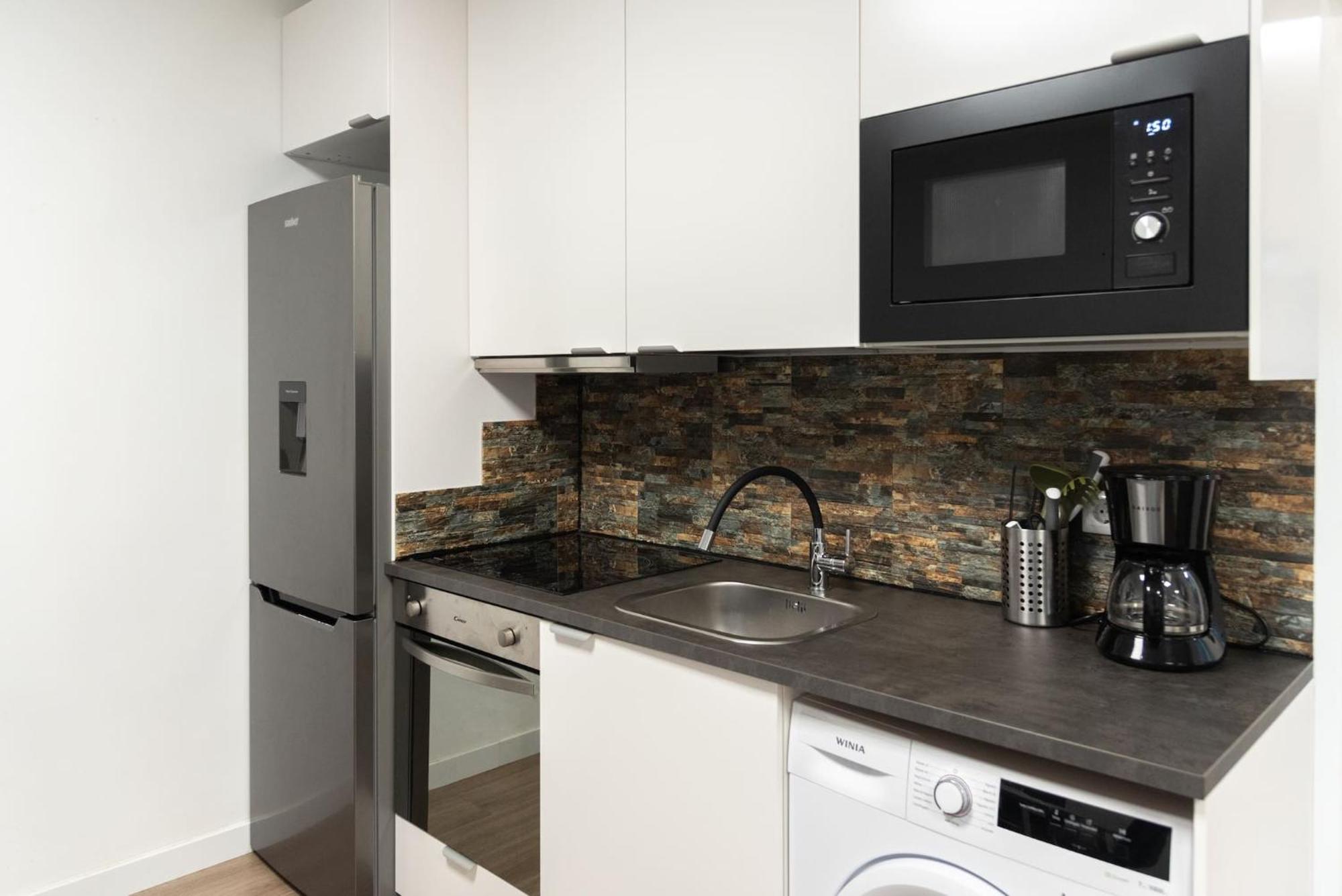 Apartamentos Day Madrid Santo Domingo Centro Gran Via Sol Malasana מראה חיצוני תמונה
