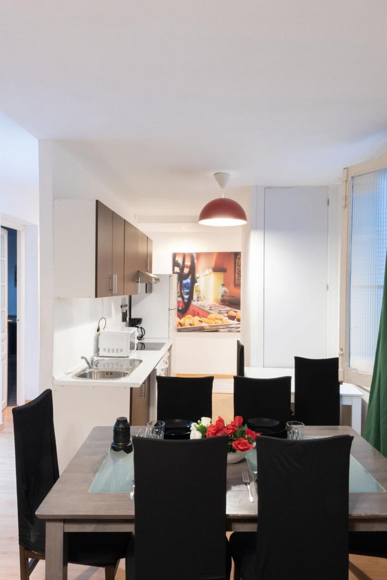 Apartamentos Day Madrid Santo Domingo Centro Gran Via Sol Malasana מראה חיצוני תמונה